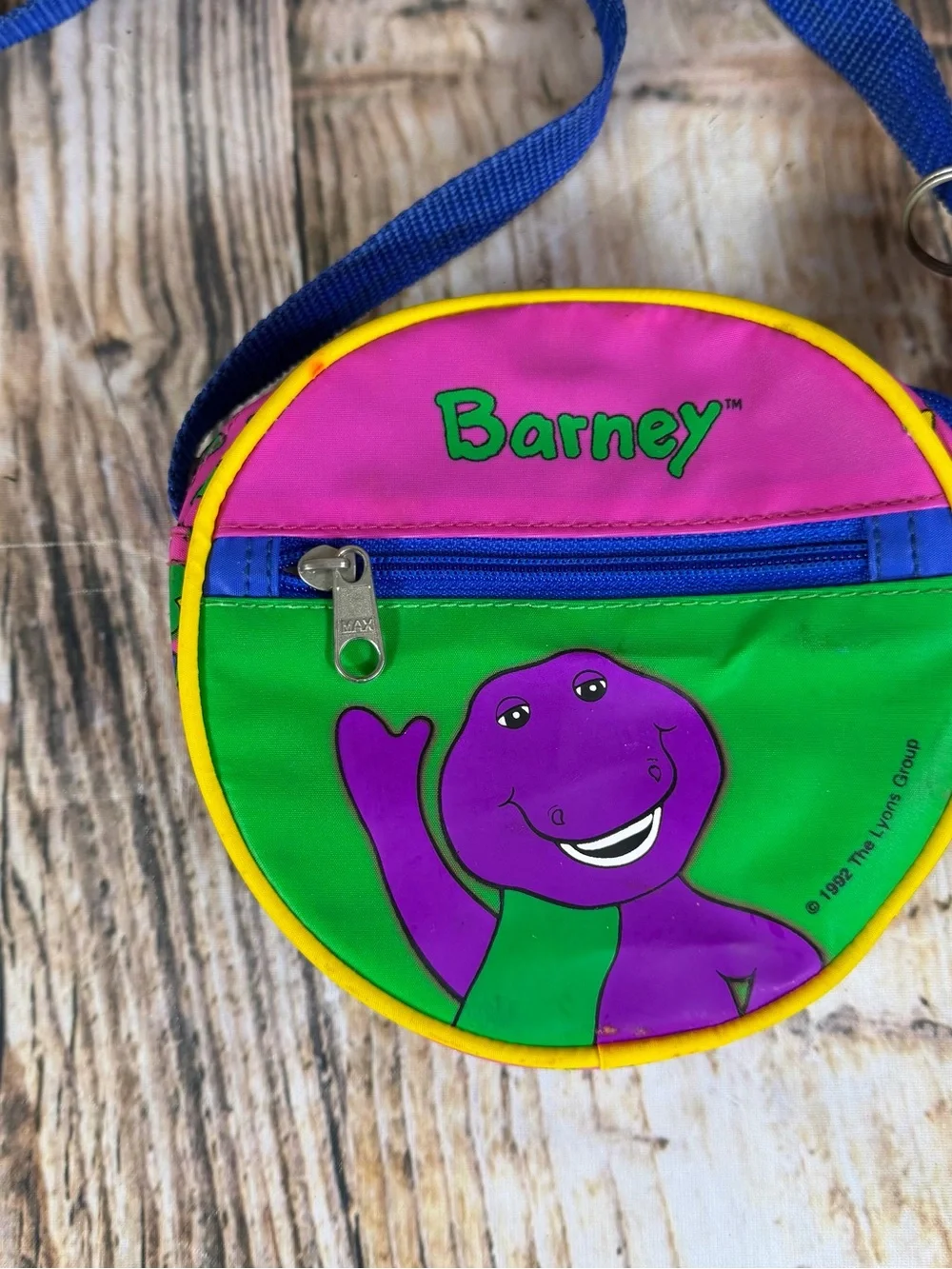 Vintage 1992 Barney Round Crossbody Bag Coin Purse Kids Lyons Group Vintage Rare